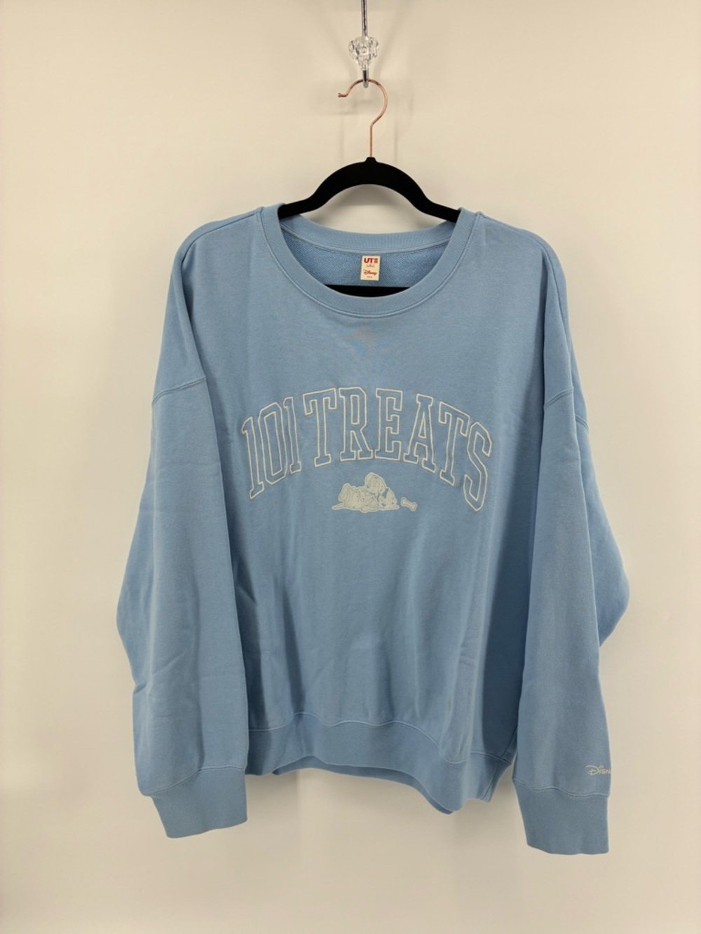 Uniqlo x Disney 101 TREATS Light Blue Crewneck Men's Sweater